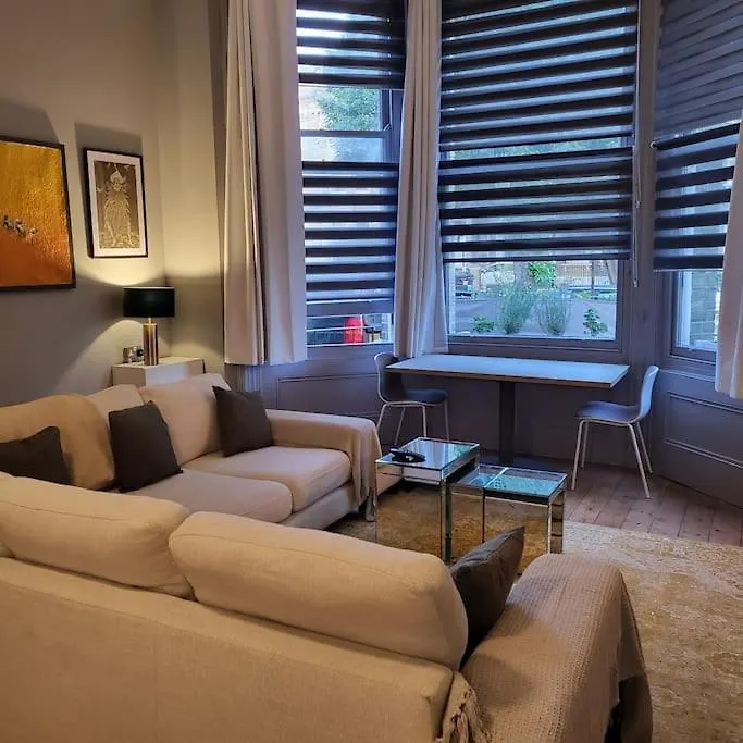 5 Luxury Spacious Loft - Prime Location - Comfortable Bed & Sofa Brighton Apartment